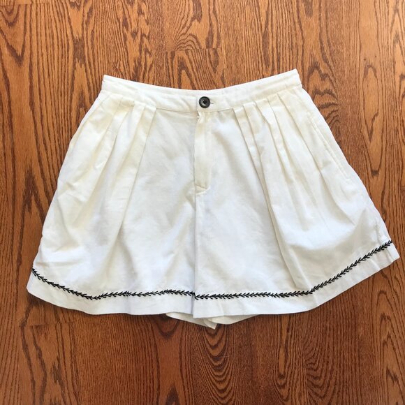 Thierry Colson High Waisted Shorts Womens Small White Black Embroidered Pleated